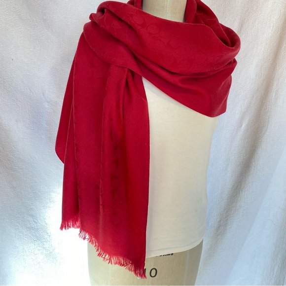 Coach wool silk red logo shawl scarf. - Picture 2 of 7